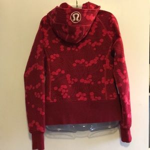 Lululemon Scuba Hoodie. Size 6.